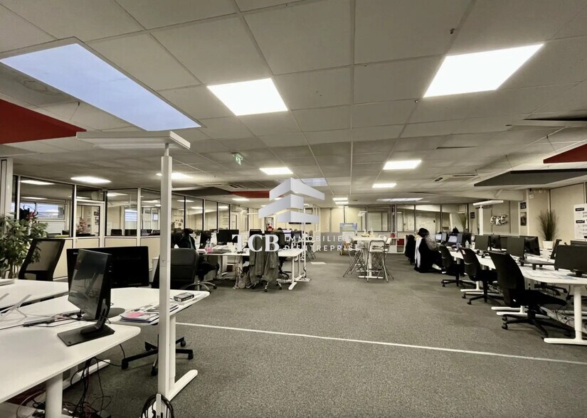 Local d'activités dans Saint-Herblain à vendre - Photo du bâtiment - Image 3 de 22