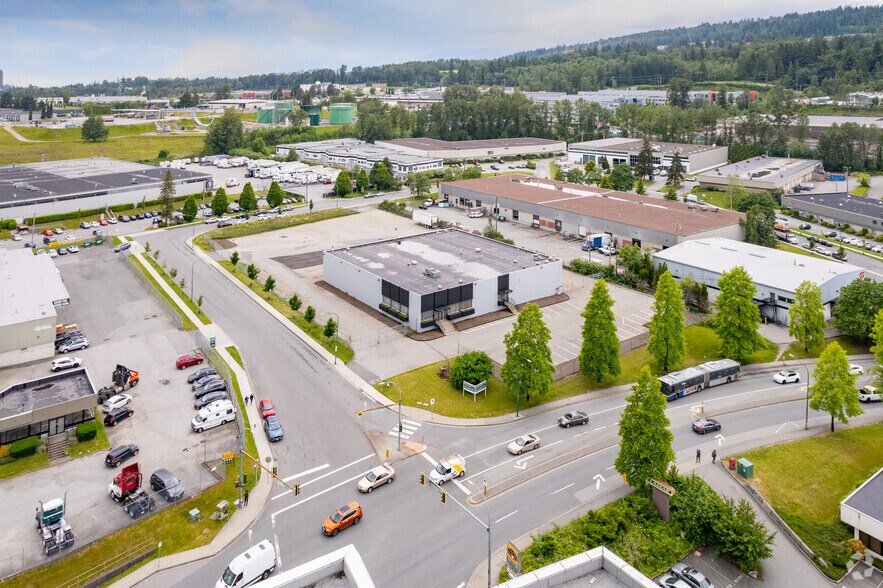 3195 Production Way, Burnaby, BC à louer - Photo du bâtiment - Image 2 de 7