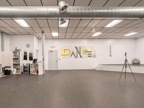 465 W Commercial St, East Rochester, NY for lease Interior Photo- Image 1 of 5