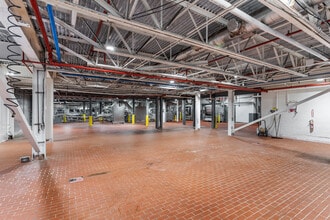 720 Metropolitan Pky SW, Atlanta, GA for lease Interior Photo- Image 2 of 9
