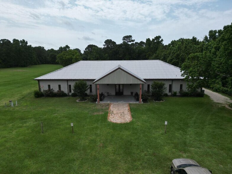 13705 FM 2432 Rd, Willis, TX à vendre - Photo du bâtiment - Image 2 de 27
