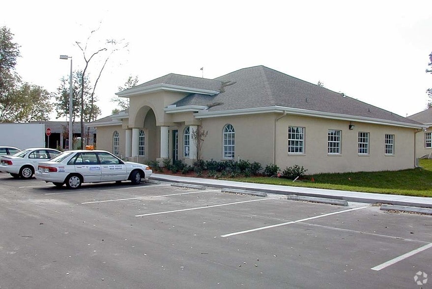 14438 University Cove Pl, Tampa, FL for lease - Building Photo - Image 2 of 4