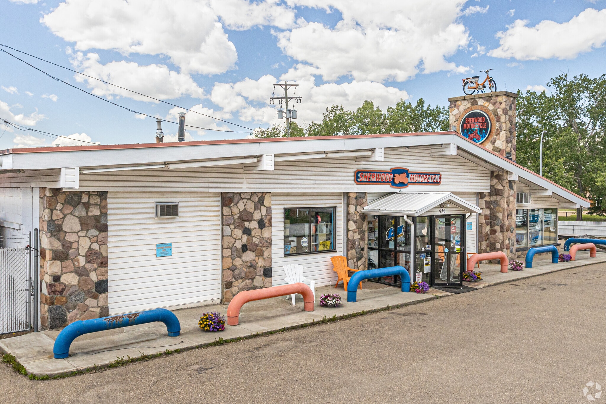 930 Ash St, Sherwood Park, AB for sale Building Photo- Image 1 of 1