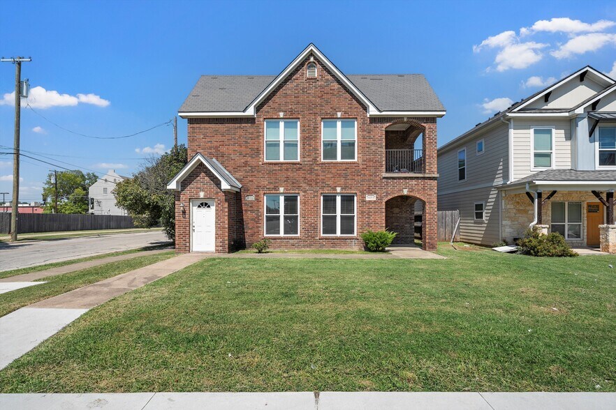 1425 James Ave, Waco, TX à vendre - Photo principale - Image 1 de 8