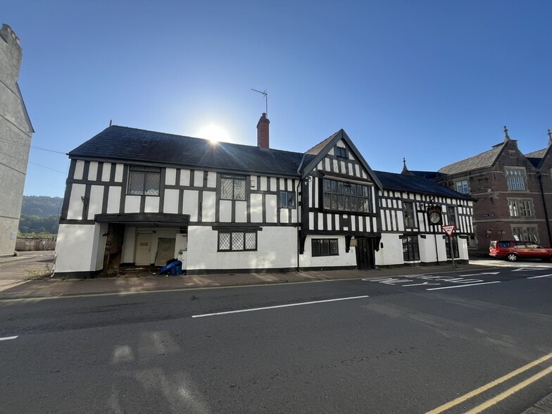 St James St, Monmouth à vendre - Photo du bâtiment - Image 2 de 6