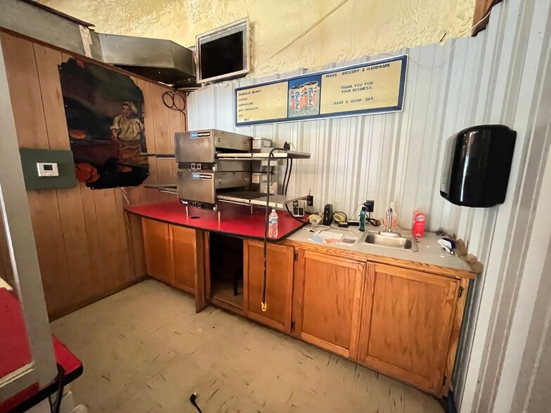 7015 Highway 82, Tahlequah, OK à vendre - Photo intérieure - Image 3 de 42