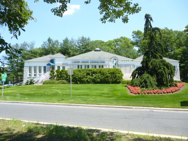 74 N Route 9, Marlboro, NJ à louer - Photo du bâtiment - Image 2 de 12