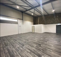 81 Glendoune St, Girvan for lease Interior Photo- Image 2 of 4