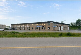244 Dalton Av, Kingston, ON à louer Photo du bâtiment- Image 2 de 5
