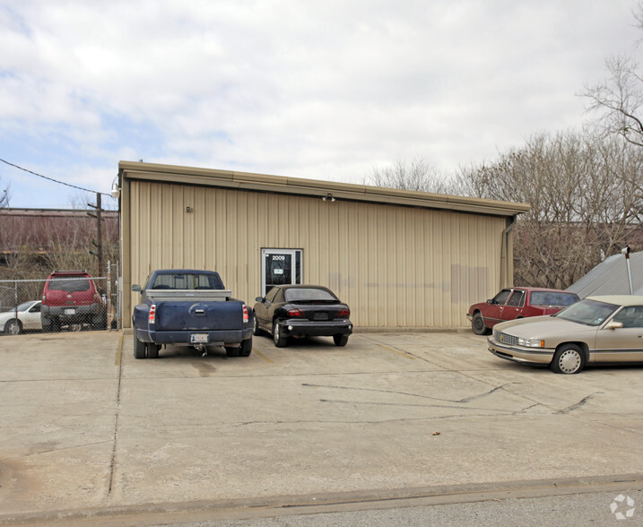 2009 S Santa Fe Ave, Oklahoma City, OK for lease - Building Photo - Image 3 of 19