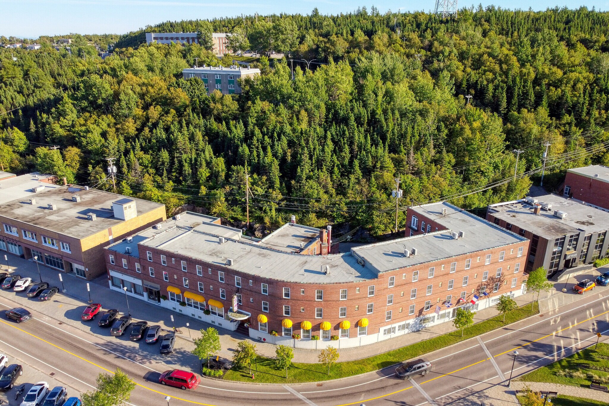 44-74 Boul La Salle, Baie-comeau, QC à vendre Photo principale- Image 1 de 1