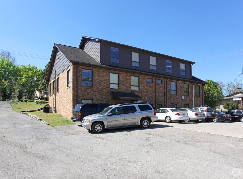 3176 Cahaba Heights Rd, Birmingham, AL à louer - Photo du bâtiment - Image 2 de 5