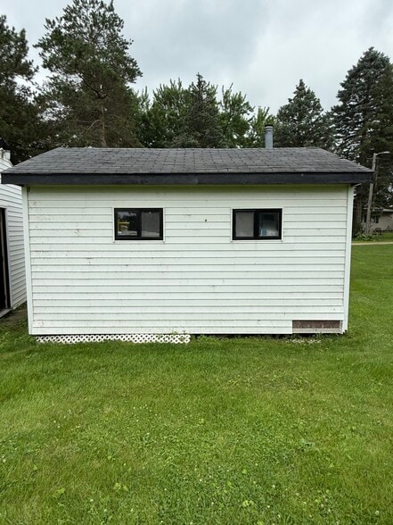 106 N Shore Dr, Elysian, MN à vendre - Photo du bâtiment - Image 3 de 8