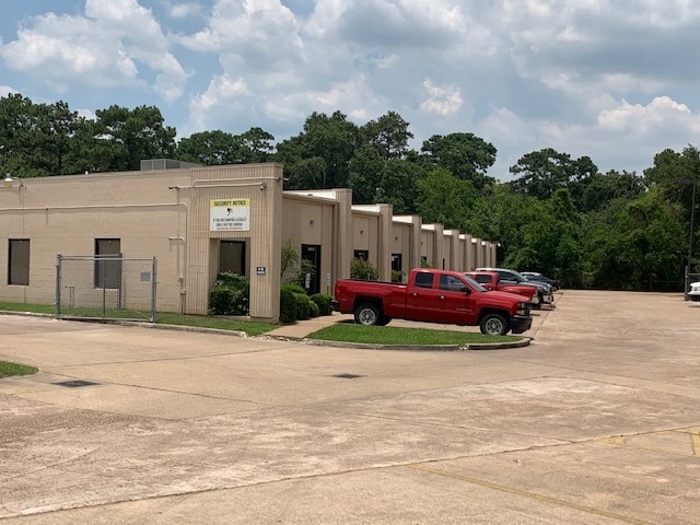 11502 Cypress North Houston Rd, Cypress, TX for lease - Building Photo - Image 3 of 4