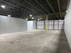 567-575 N Midland Ave, Saddle Brook, NJ à louer Photo intérieure- Image 1 de 4