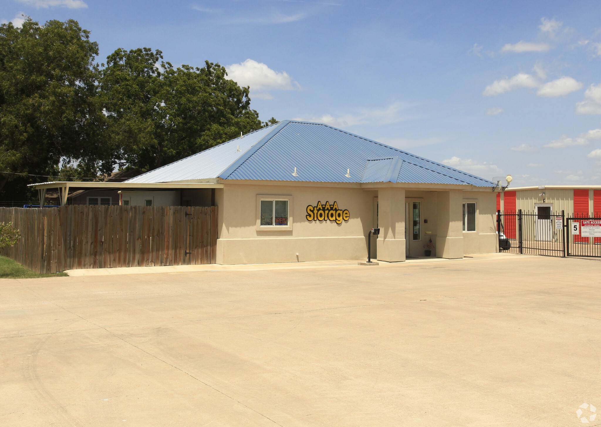 3706 N Main St, Taylor, TX for sale Primary Photo- Image 1 of 1