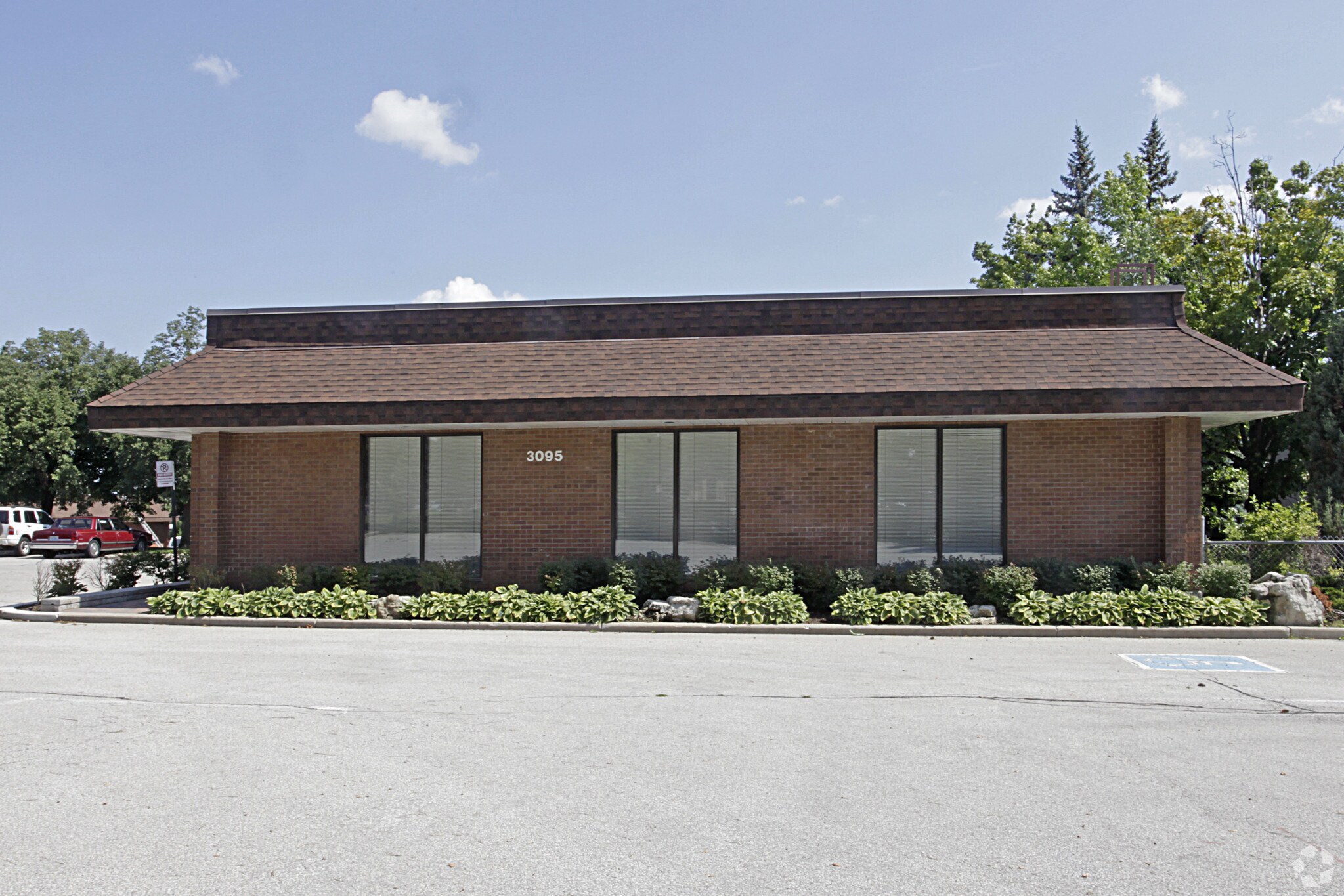 3095 Glen Erin Dr, Mississauga, ON for sale Primary Photo- Image 1 of 1