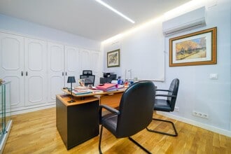 Office in Madrid, Madrid for lease Interior Photo- Image 2 of 22
