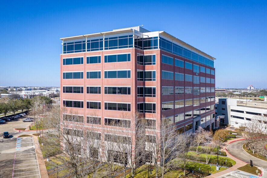 13135 Dairy Ashford Rd, Sugar Land, TX à louer - Photo du bâtiment - Image 2 de 6