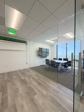 10880 Wilshire Blvd, Los Angeles, CA for lease Interior Photo- Image 2 of 11