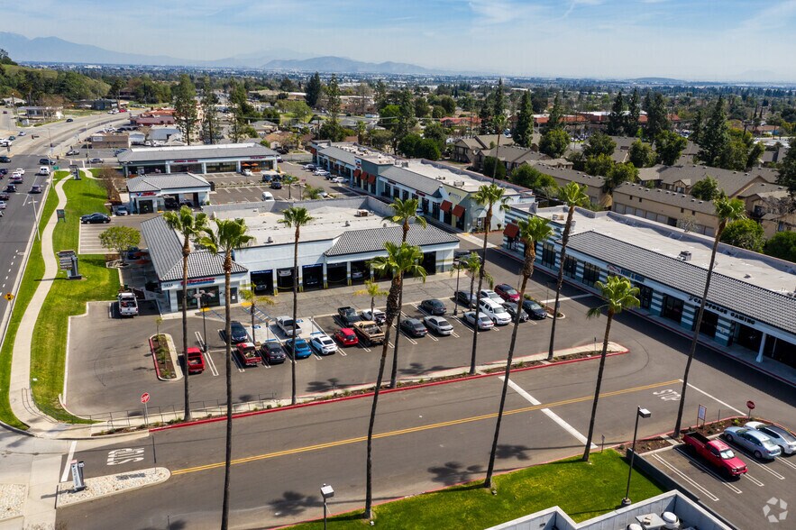 1386-1490 E Foothill Blvd, Upland, CA à louer - Aérien - Image 2 de 15