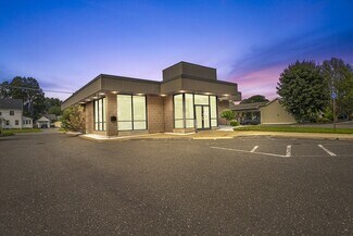 Plus de détails pour 596 South St, Holyoke, MA - Commerce de détail à vendre