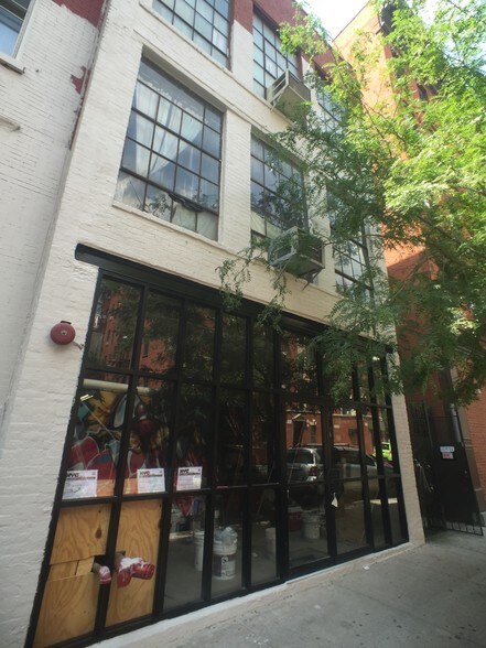 508 E 117th St, New York, NY à louer - Photo du bâtiment - Image 1 de 3
