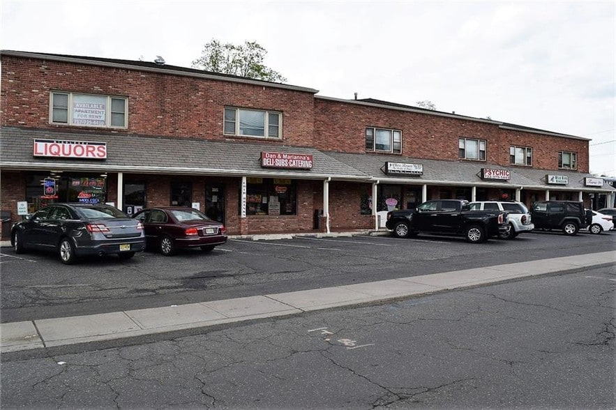 1323 Bound Brook Rd, Middlesex, NJ for lease - Building Photo - Image 3 of 7