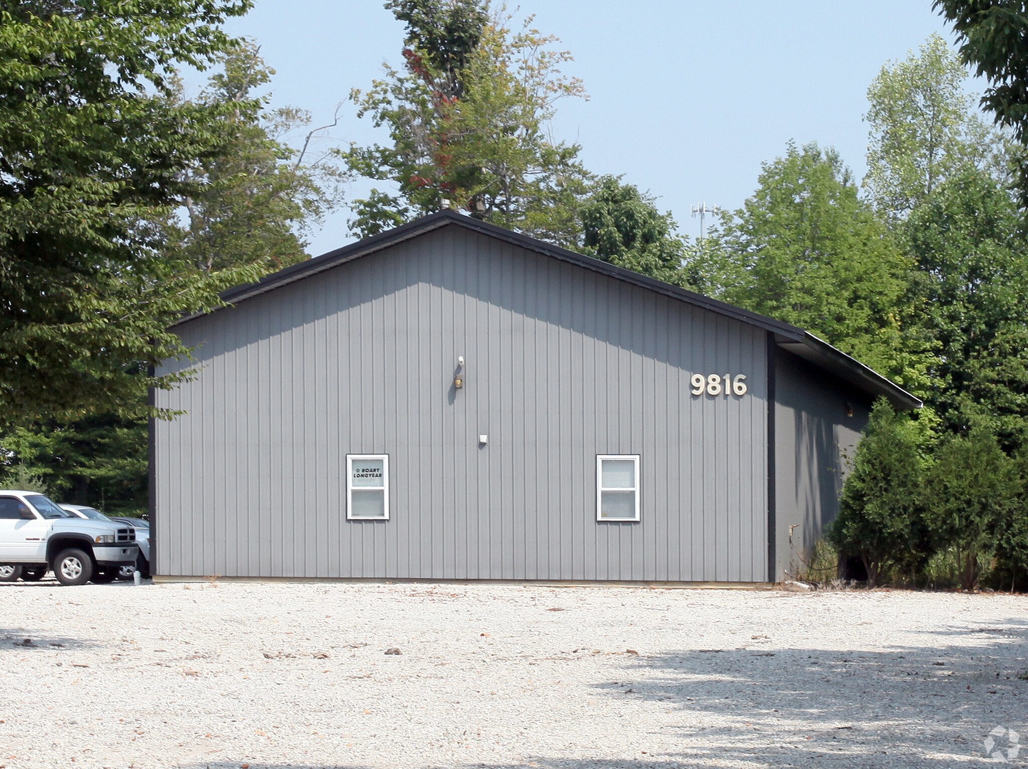 9816 Rawles Ave, Indianapolis, IN à vendre Photo principale- Image 1 de 3