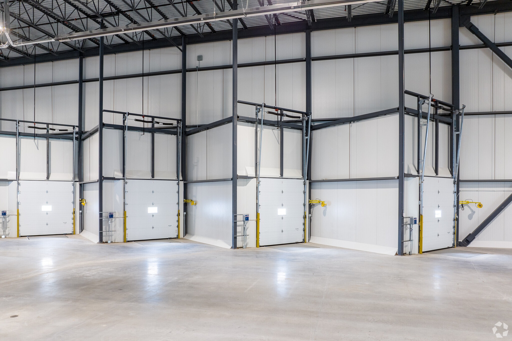 860 St Turnbull, Beauharnois, QC for sale Interior Photo- Image 1 of 2