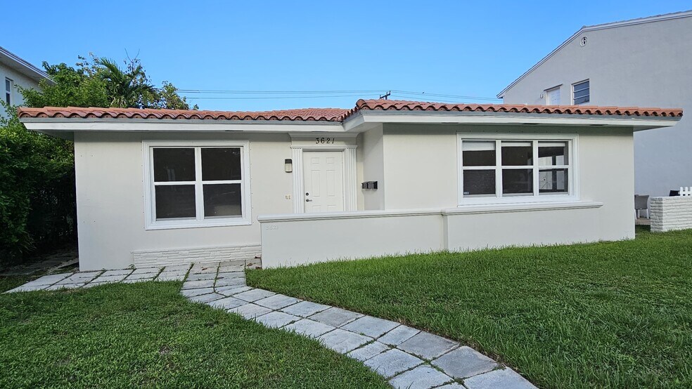 3621 Ponce de Leon Blvd, Coral Gables, FL for sale - Primary Photo - Image 1 of 1