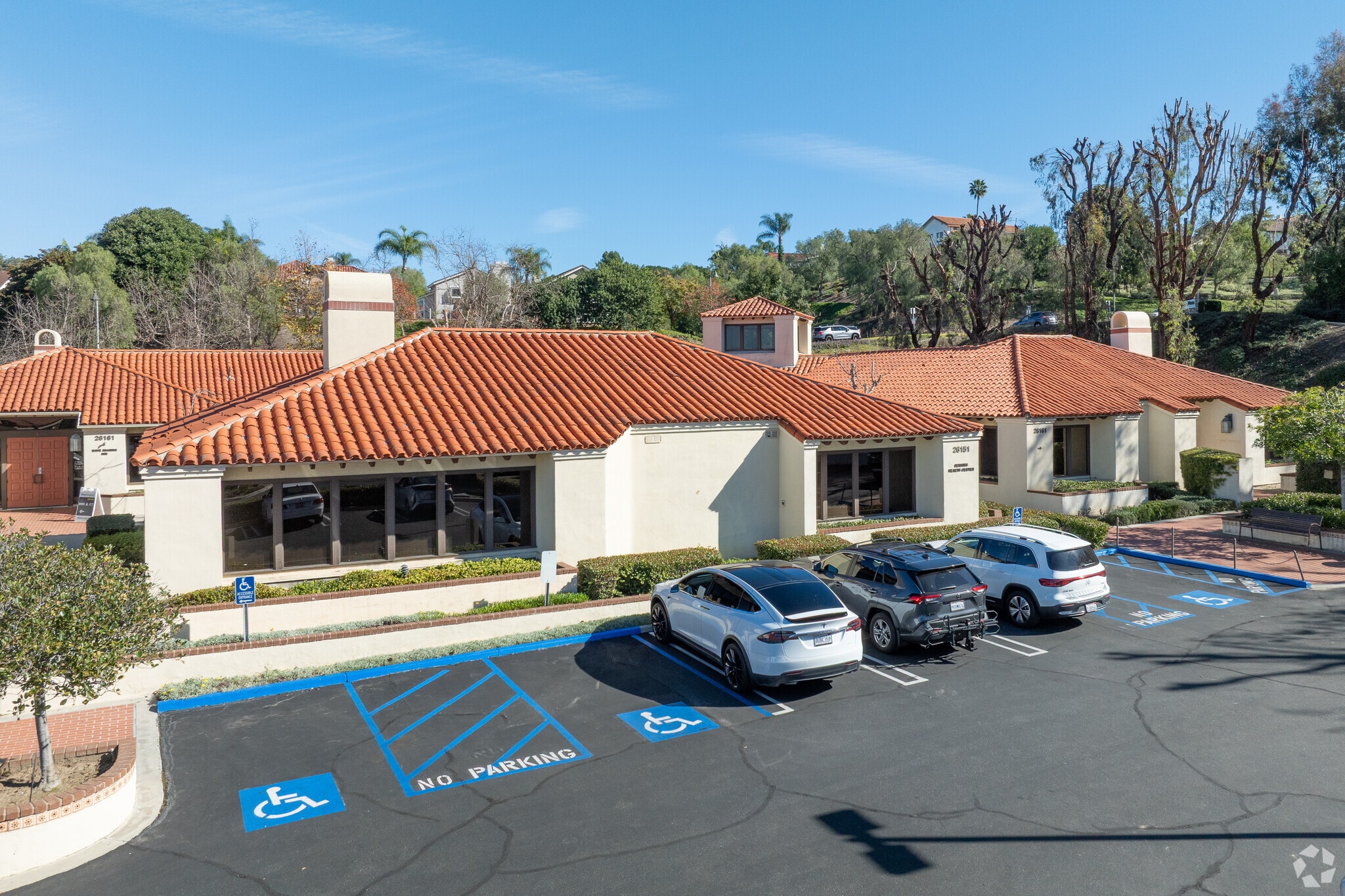26161 Marguerite Pky, Mission Viejo, CA for lease Primary Photo- Image 1 of 6