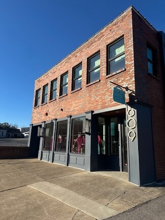 Plus de détails pour 609 N Garden St, Columbia, TN - Commerce de détail à louer