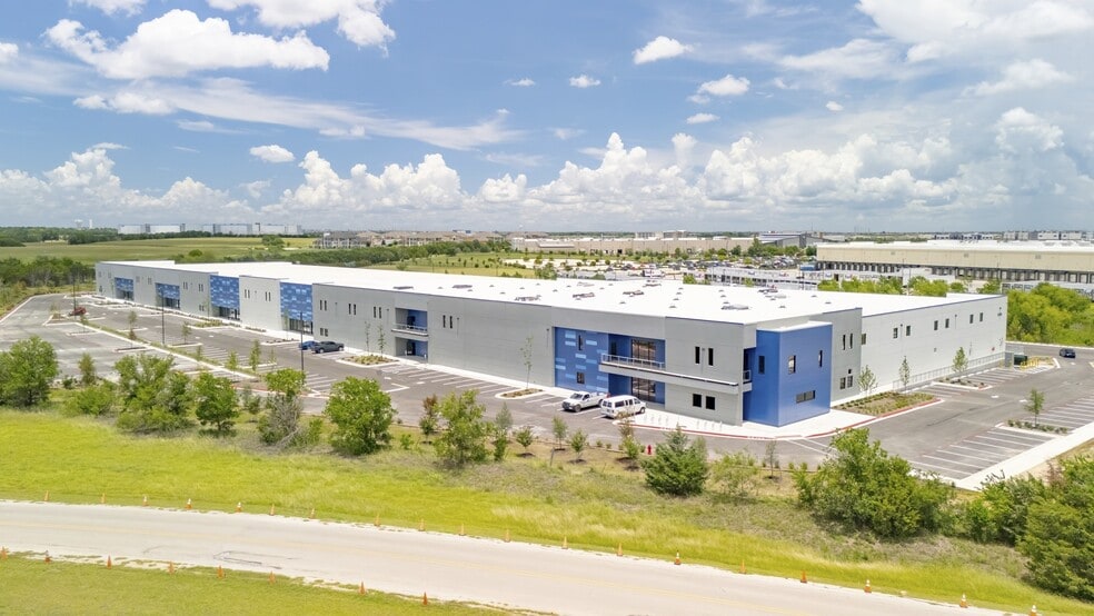 15508 Impact Way, Pflugerville, TX for lease - Building Photo - Image 3 of 30
