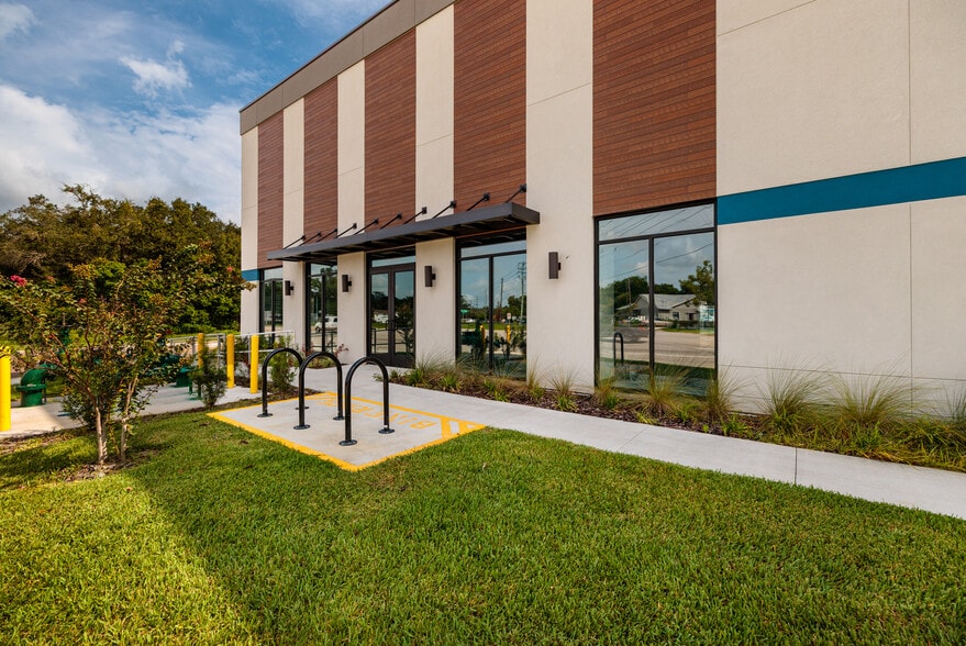 1530 Kendrick Ln, Lakeland, FL for lease - Building Photo - Image 3 of 20