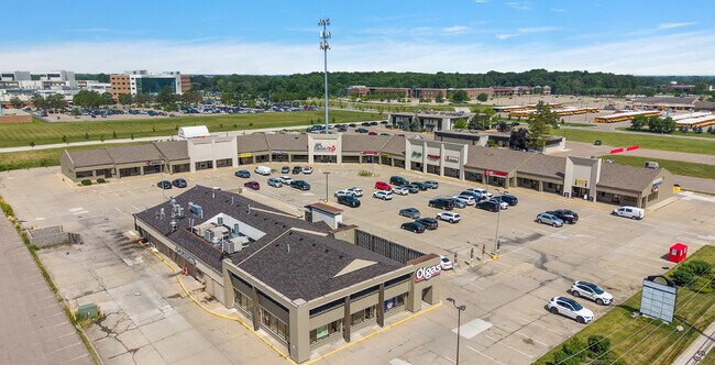 Plus de détails pour 43201-43301 Garfield Rd, Clinton Township, MI - Commerce de détail à louer