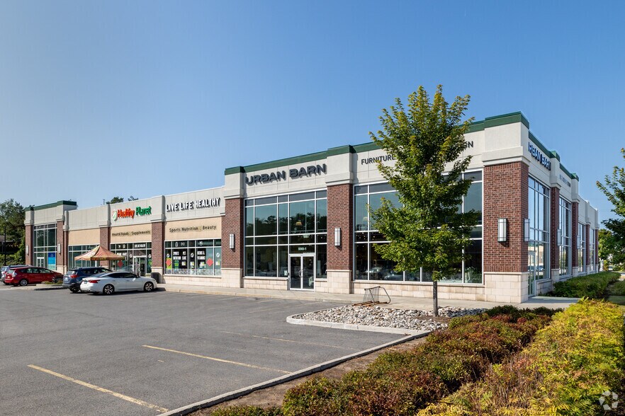 590-650 Industrial Ave, Ottawa, ON à louer - Photo principale - Image 1 de 13