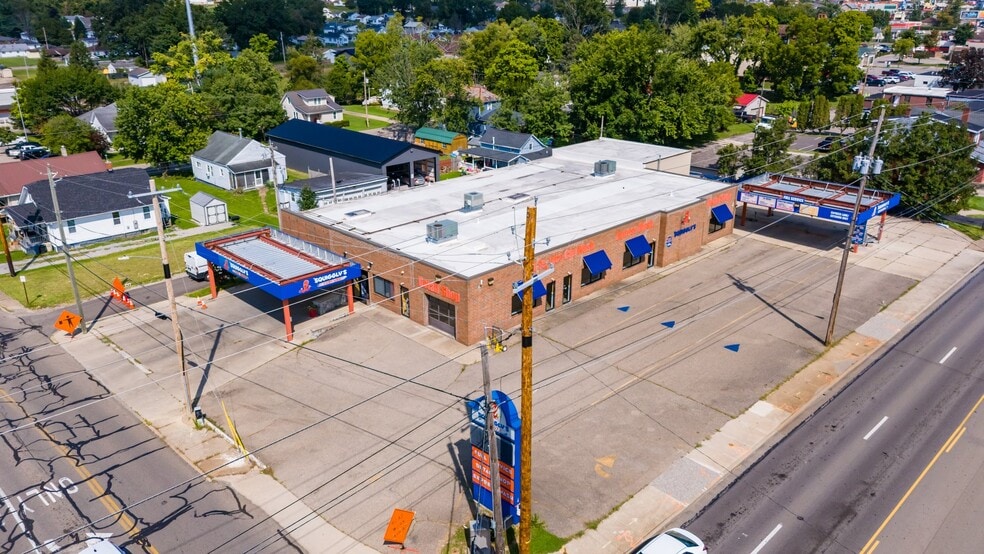 2415 Maple Ave, Zanesville, OH for sale - Building Photo - Image 3 of 11
