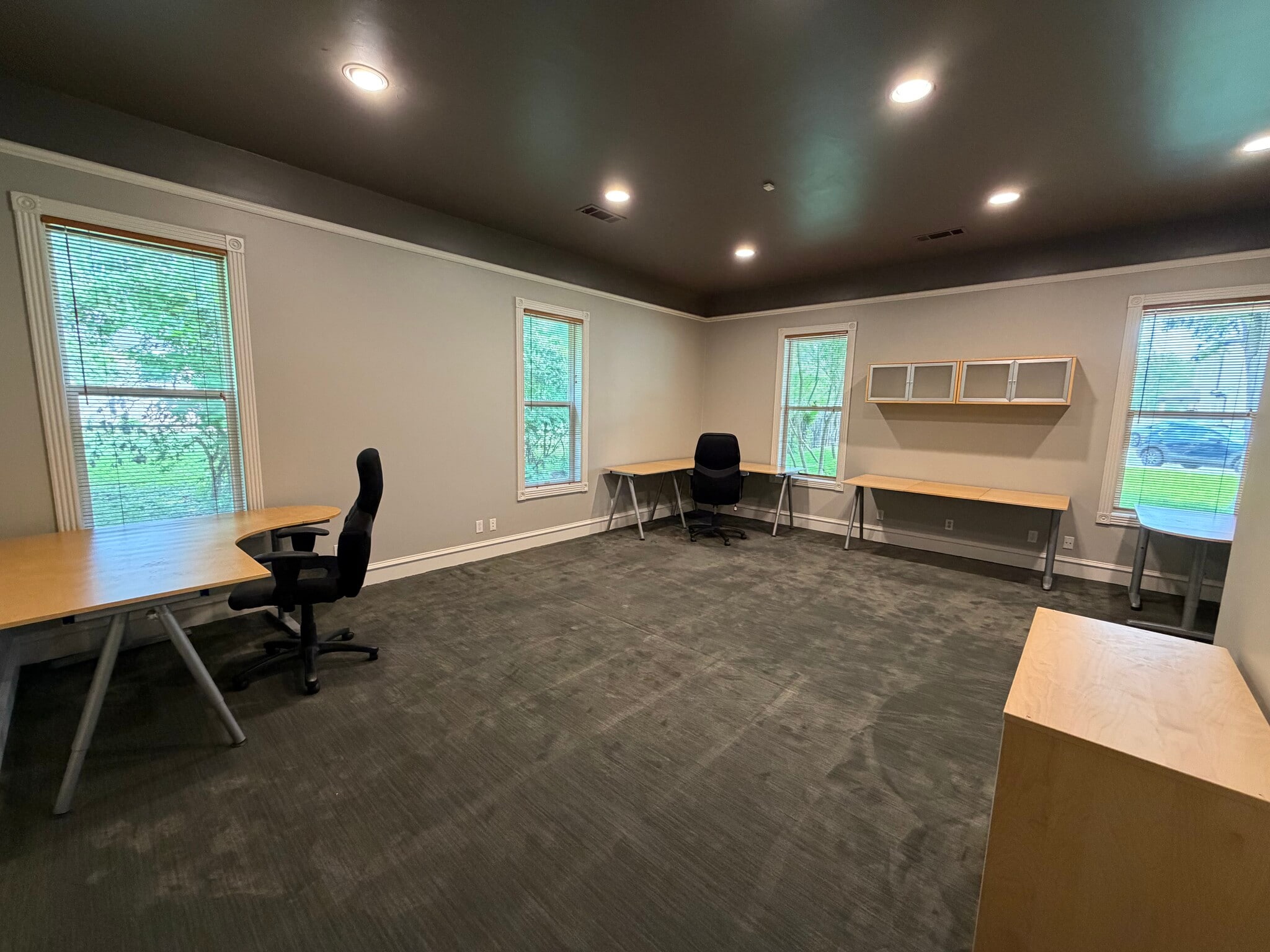 411 W Main St, Round Rock, TX for lease Interior Photo- Image 1 of 5