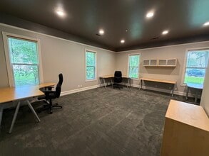 411 W Main St, Round Rock, TX for lease Interior Photo- Image 1 of 5