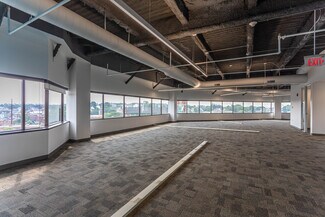 Plus de détails pour 350 Main St, Malden, MA - Bureau à louer