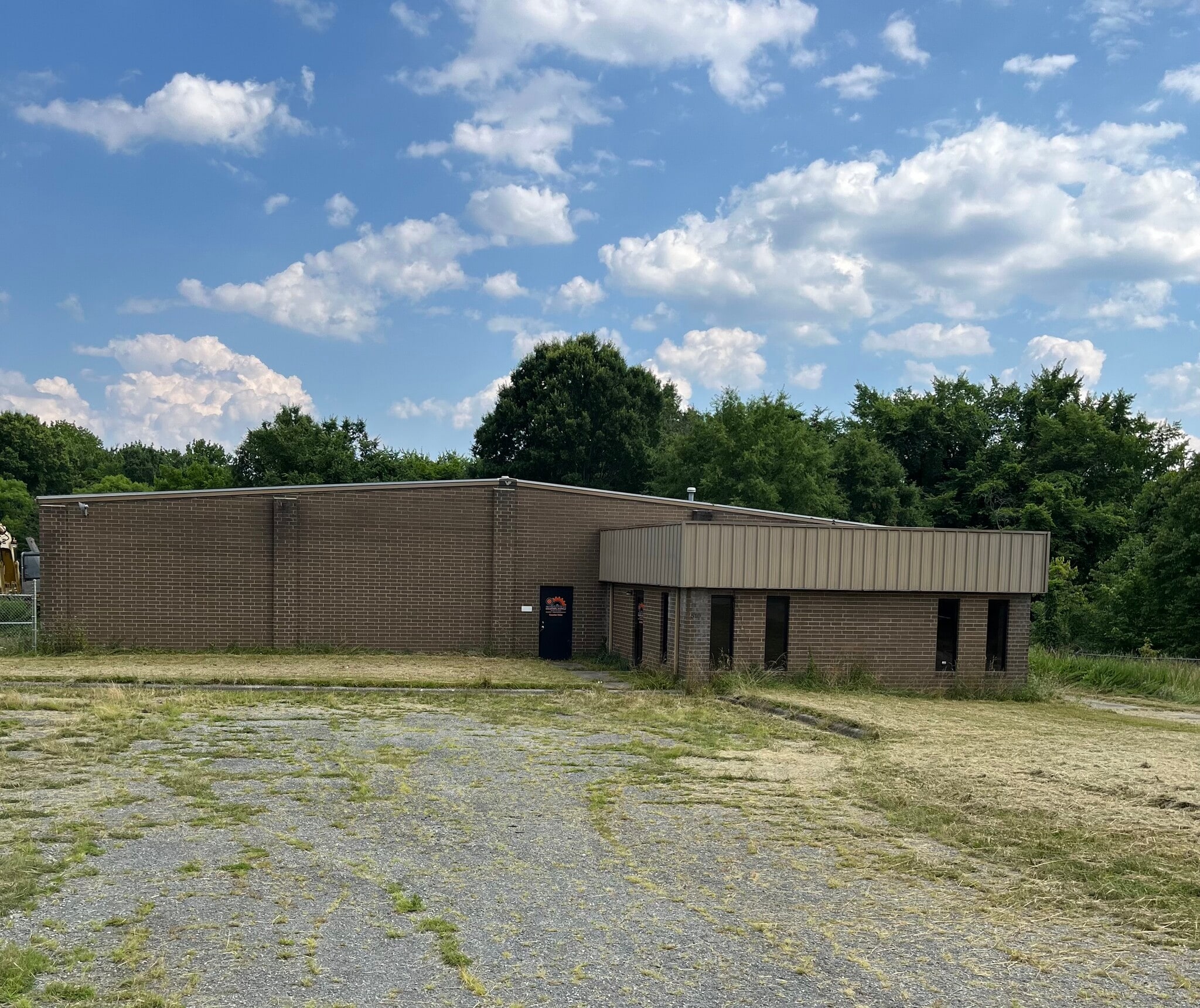 510 Broome Rd, Greensboro, NC for lease Primary Photo- Image 1 of 6