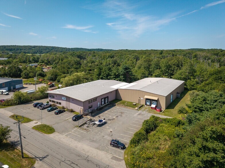 44 Mitchell Rd, Ipswich, MA à louer - Photo principale - Image 1 de 38