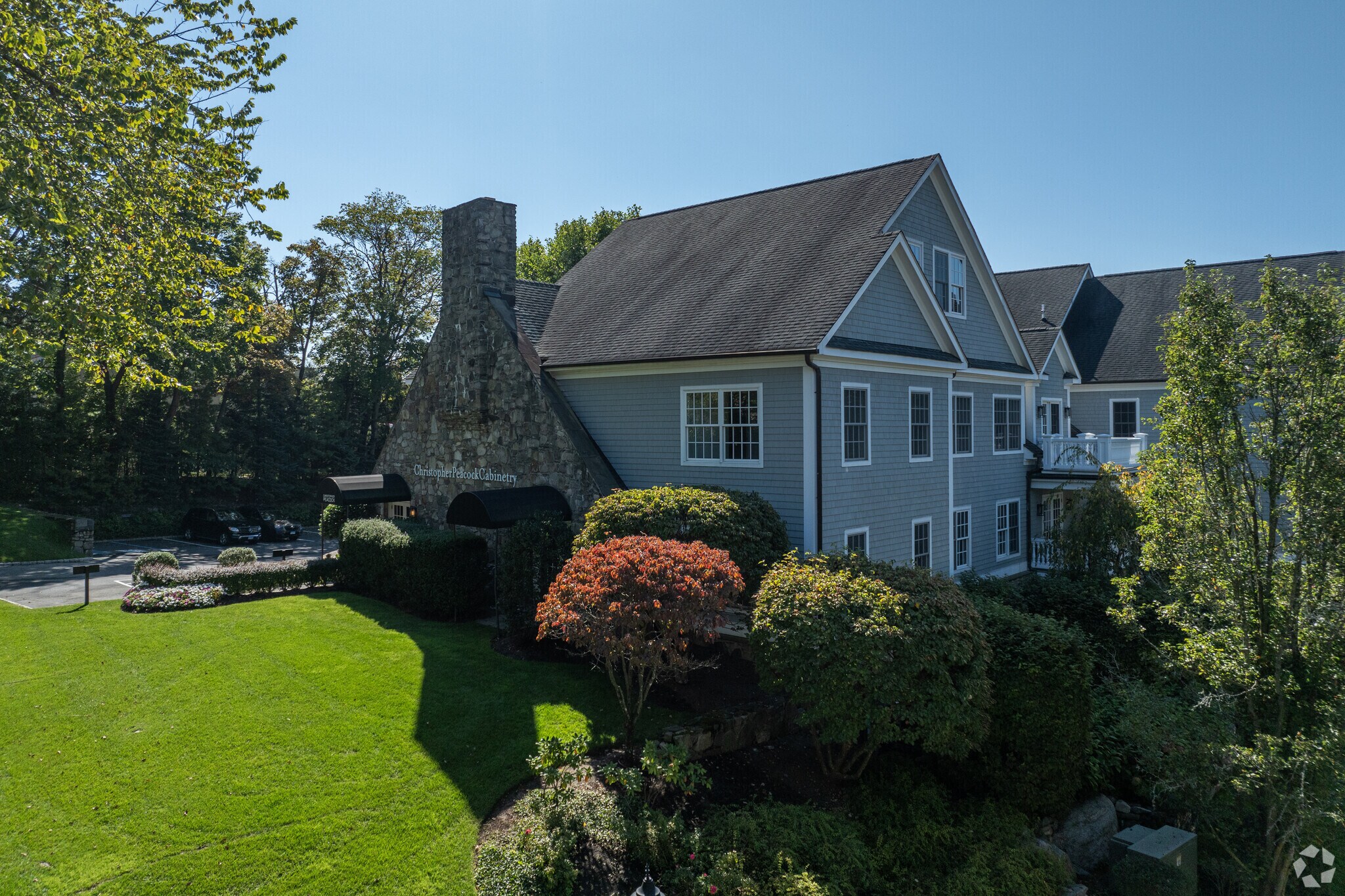2 Dearfield Dr, Greenwich, CT à louer Photo principale- Image 1 de 4