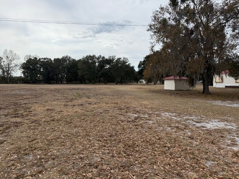 1019 Morris Bridge Rd, Zephyrhills, FL à vendre - Photo du bâtiment - Image 3 de 12