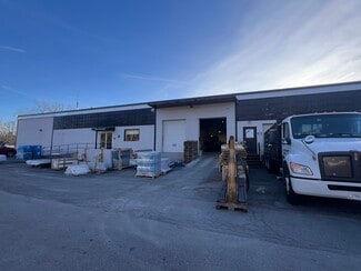 Plus de détails pour 102 Fairview Park Dr, Elmsford, NY - Industriel à louer