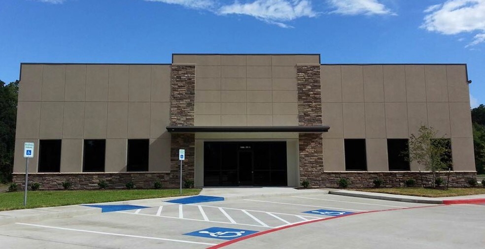 8717 Humble Westfield Rd, Humble, TX à vendre - Photo du bâtiment - Image 1 de 4