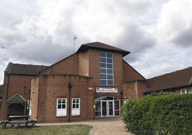 The Arkwright Centre, Arkwright Town à louer Photo principale- Image 1 de 2