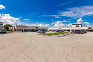 NNN Retail Shopping Center - Parking Garage