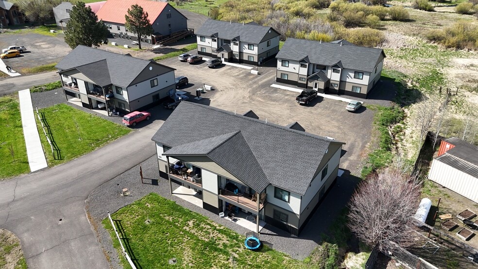 Virginia Street portfolio of 4 properties for sale on LoopNet.ca - Building Photo - Image 2 of 4
